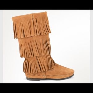 New Minnetonka fringe boots